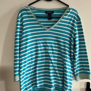 24.Jones New York Signature long sleeve Tshirt